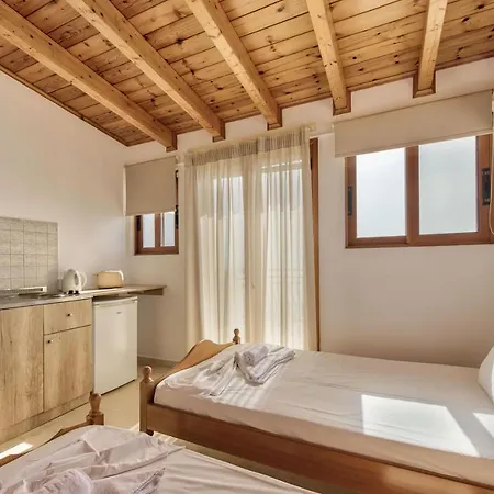 Saint Loukas 3*